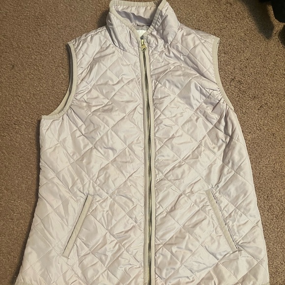 Old navy blush pink puffer vest - Picture 1 of 3